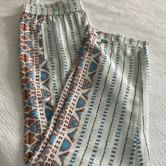 BCBGMaxAzria White and Blue Patterned Pants - Picture 4 of 4
